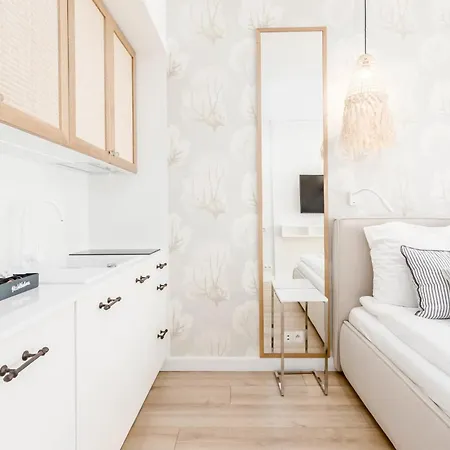 Chmielna 10 - Kompleks Deo - Old Town By Rent Like Aparthotel 3*