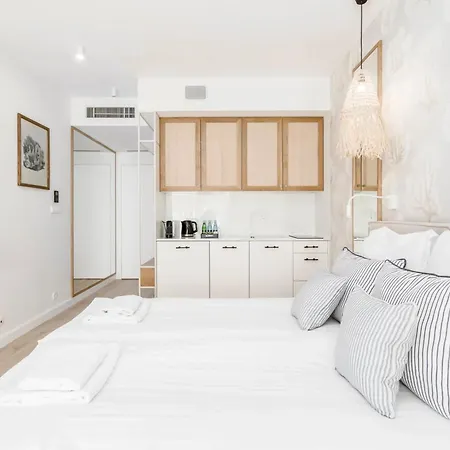 Deo Plaza Deluxe By Noclegi Renters